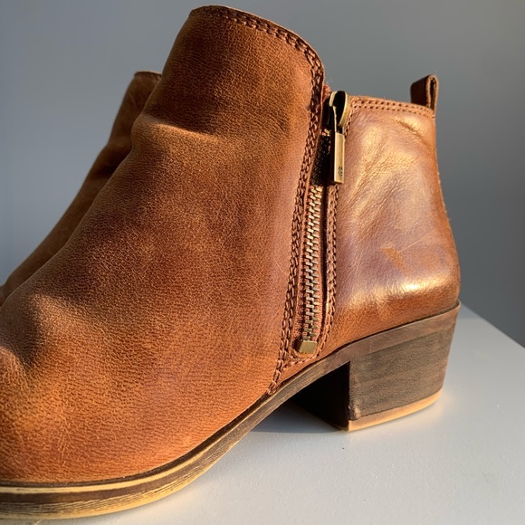 ✨Lucky Brand✨ Basel Bootie - Toffee (LIKE NEW!) - Picture 3 of 10